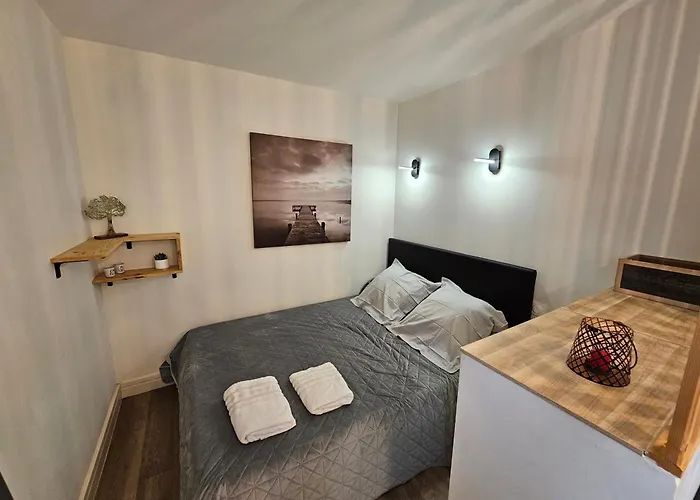 Au 3 Rue Manhes Appartement *