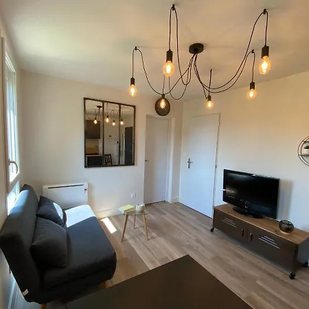 Au 3 Rue Manhes Appartement *