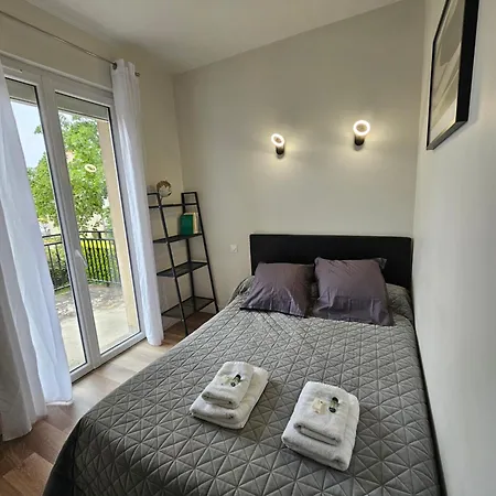 Au 3 Rue Manhès